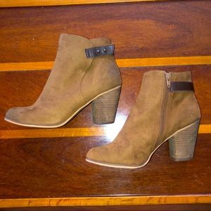 NWOT Abound Ankle Booties